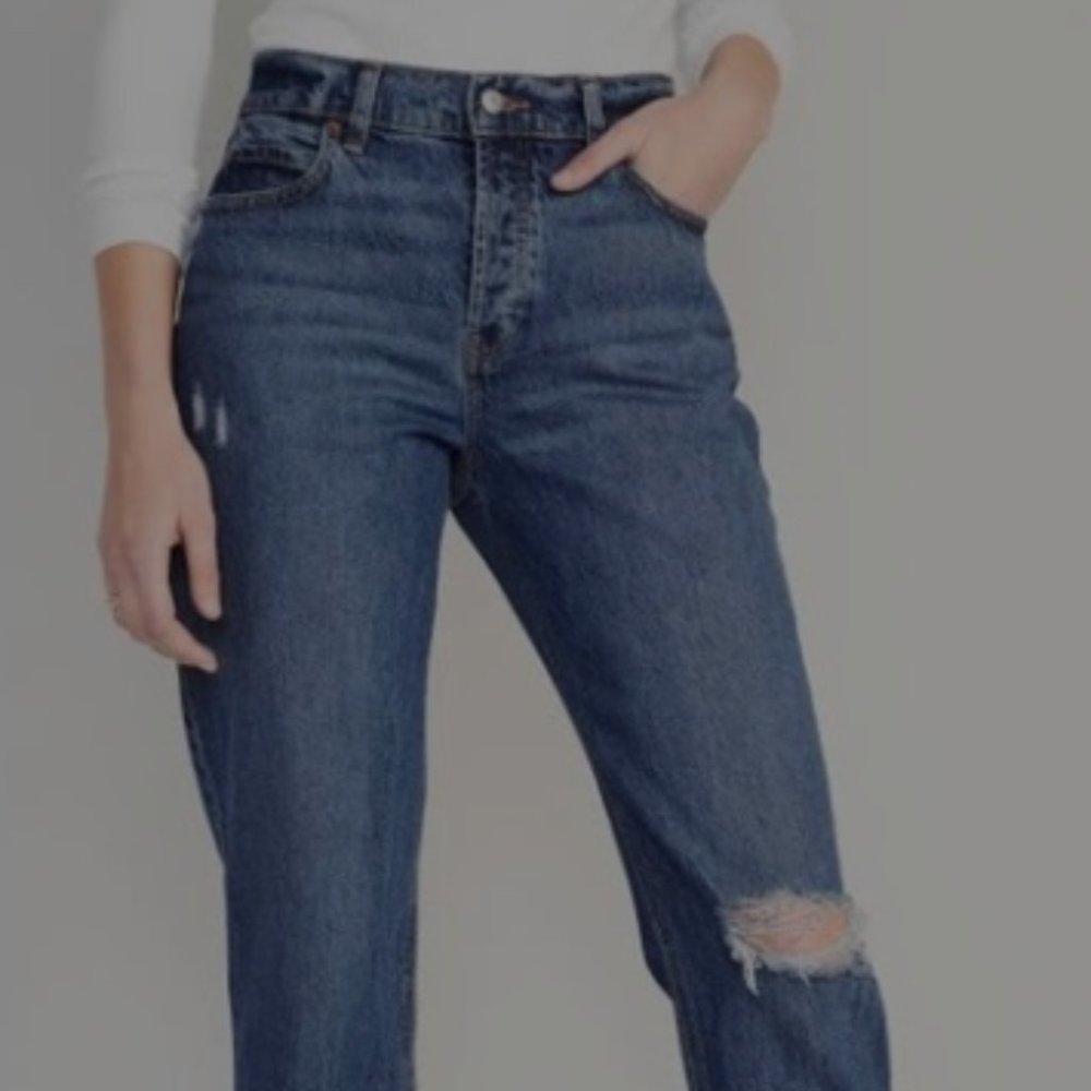 Extra High-Waisted Sky-Hi Straight Button-Fly Ripped Jeans - Old Navy - Sz 16